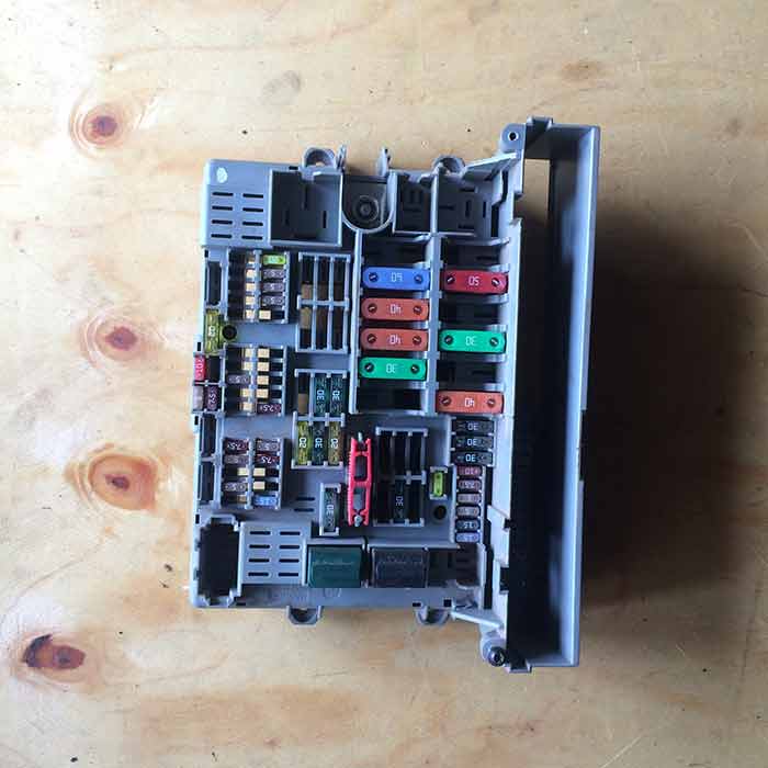 BMW E90 690662407